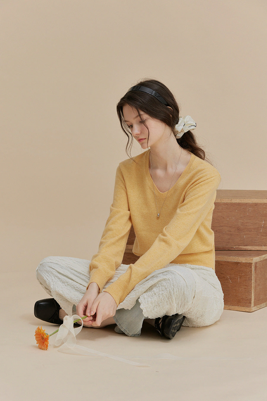 [TWEE]ipt Wool V-Neck Symbol Knit