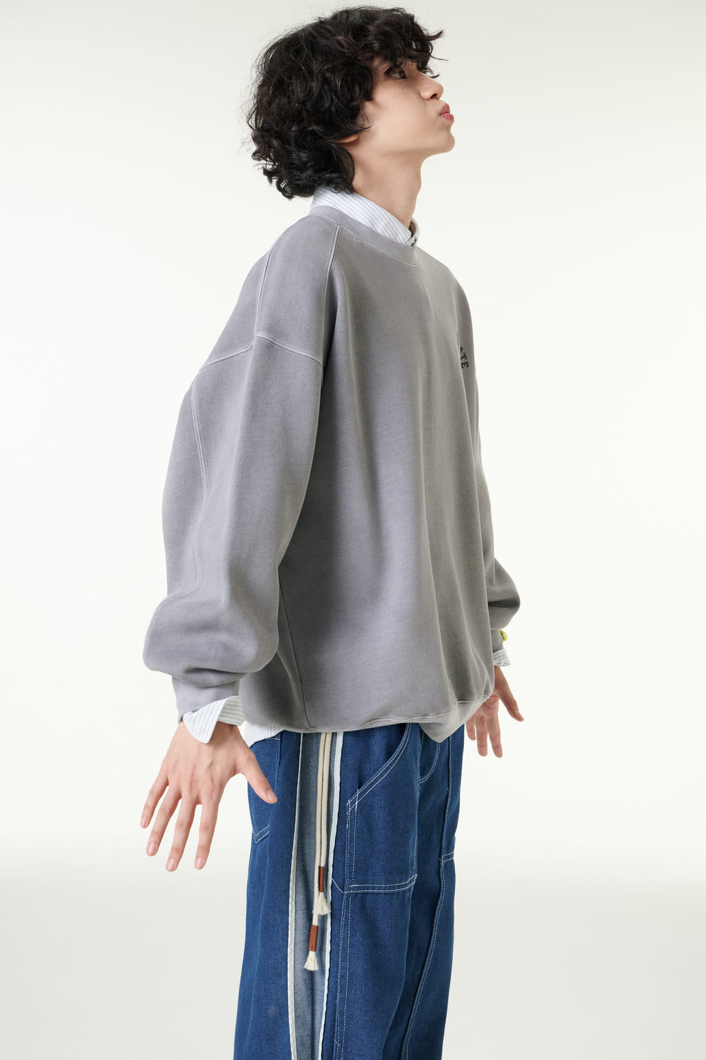 [CLOUD CAKE] Pigment Double-Layer Fabric Printed Sweatshirt