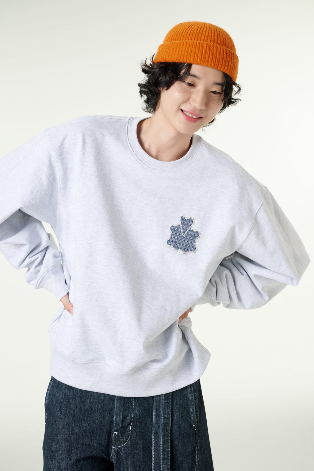 [CLOUD CAKE] Men's Fashion Cloud Cake embroidered sweatshirt-1