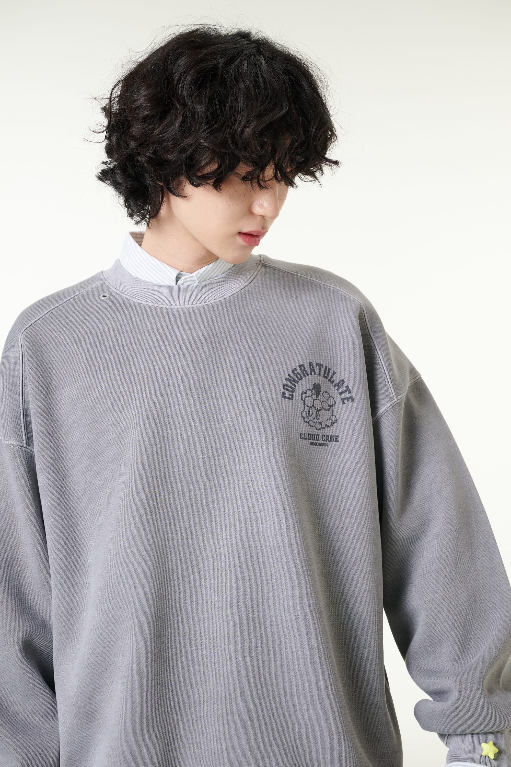 [CLOUD CAKE] Pigment Double-Layer Fabric Printed Sweatshirt